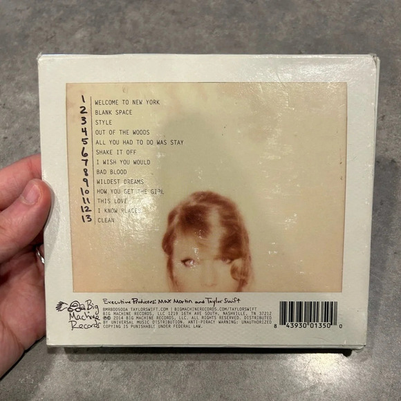Taylor Swift  1989 CD - Picture 2 of 4